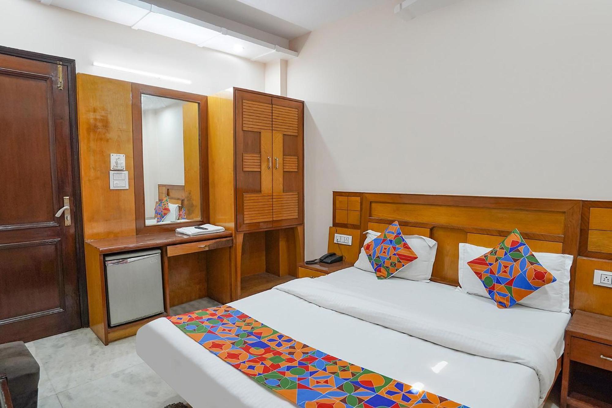 Fabhotel De Gold New Delhi Extérieur photo