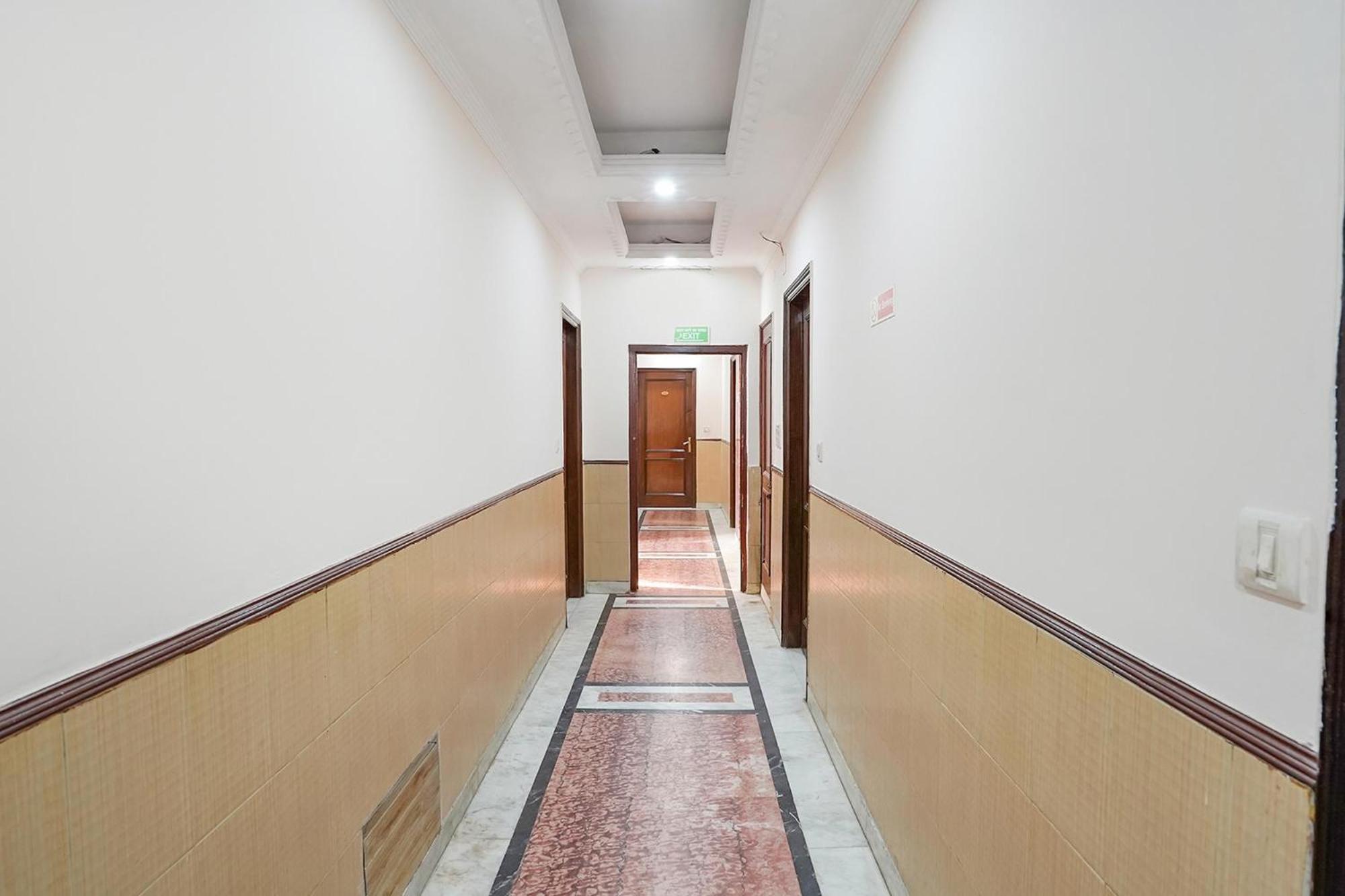 Fabhotel De Gold New Delhi Extérieur photo