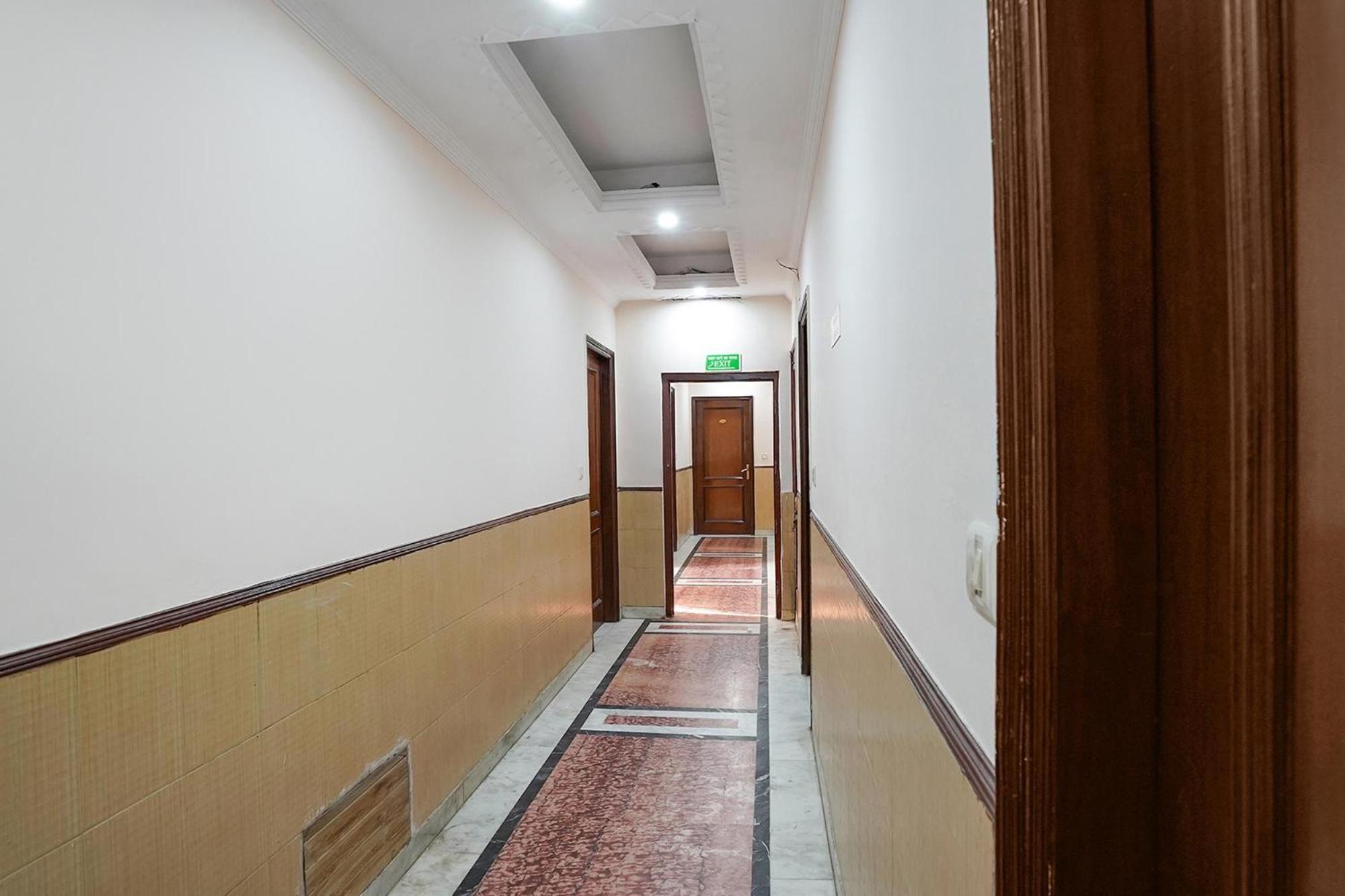 Fabhotel De Gold New Delhi Extérieur photo