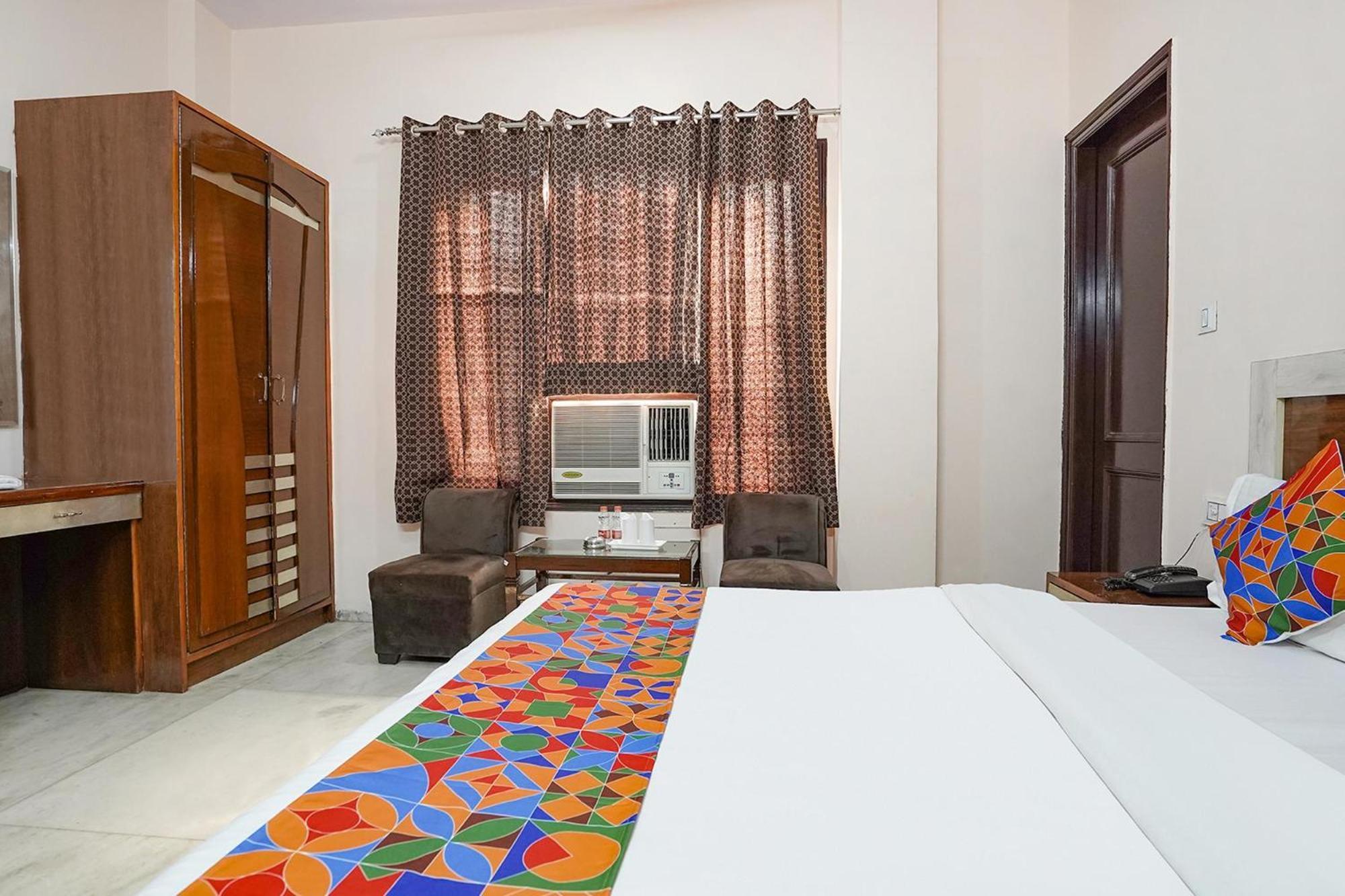 Fabhotel De Gold New Delhi Extérieur photo