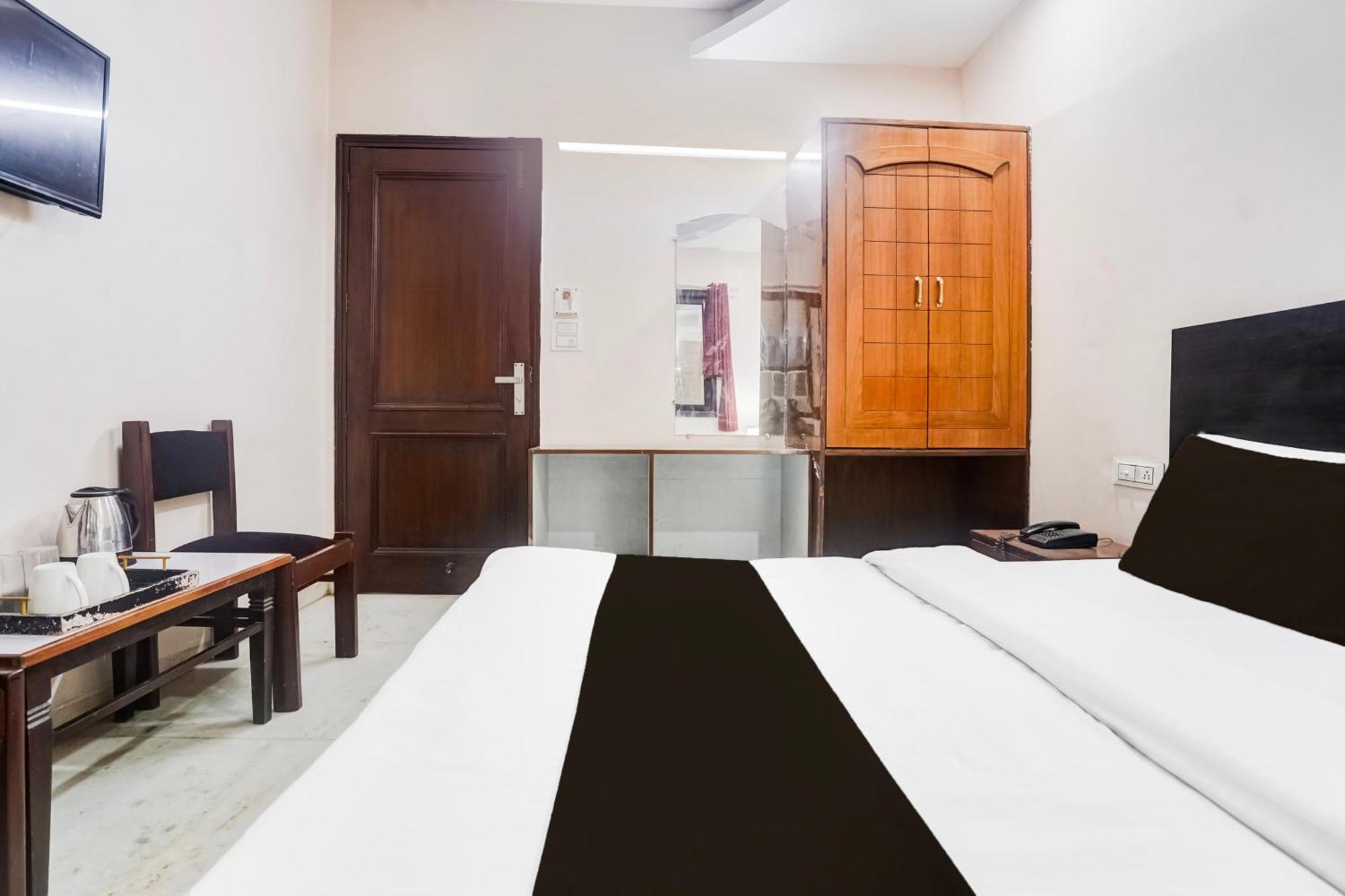 Fabhotel De Gold New Delhi Extérieur photo