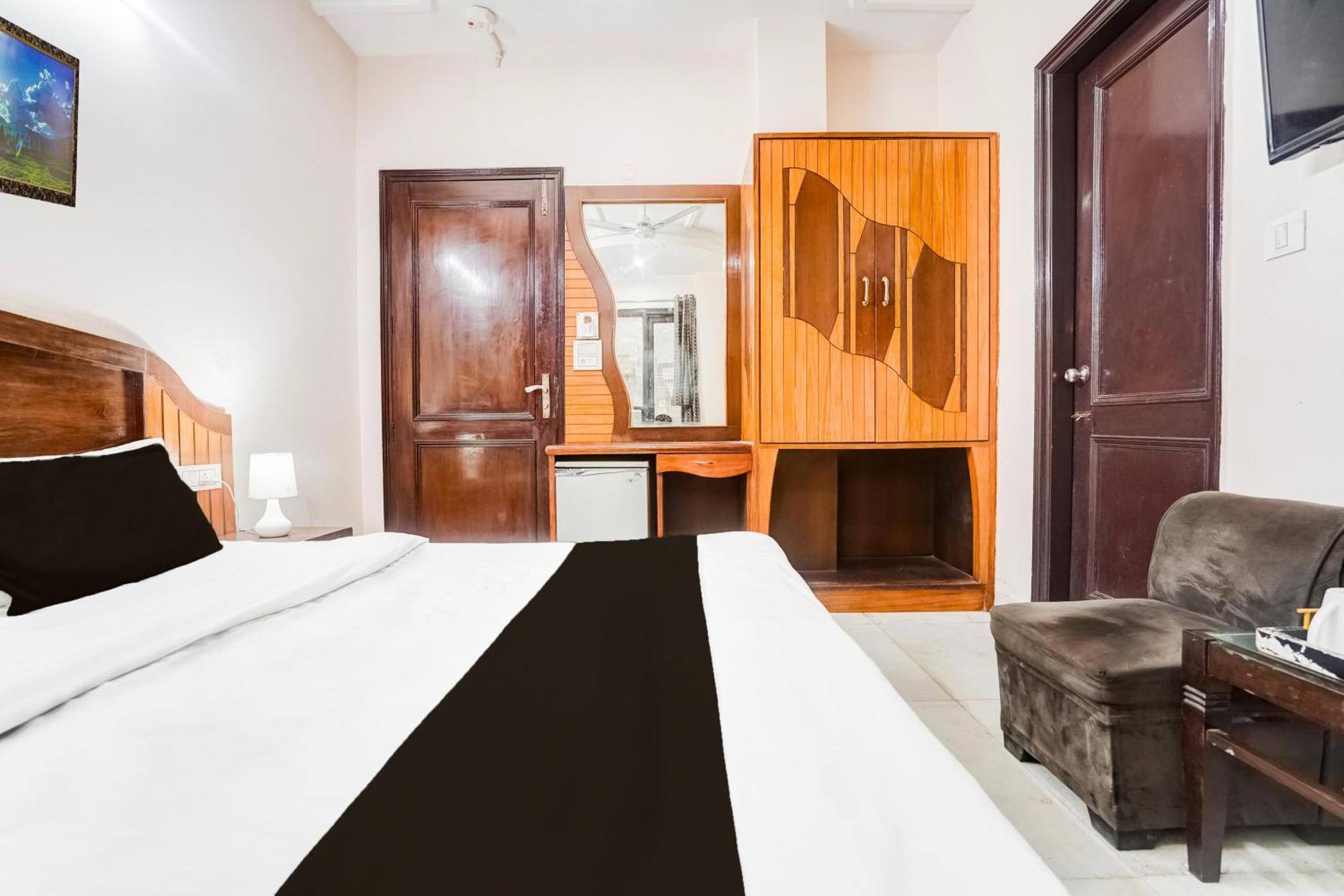Fabhotel De Gold New Delhi Extérieur photo