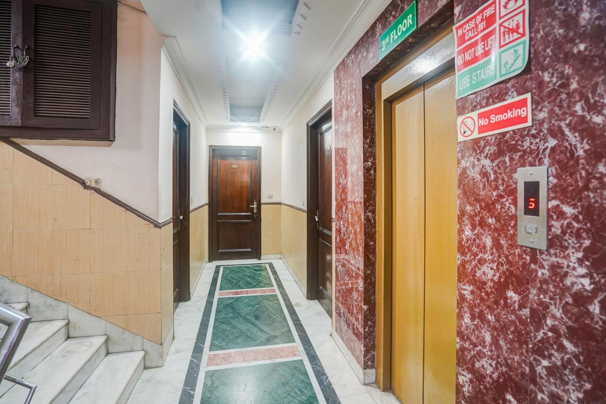 Fabhotel De Gold New Delhi Extérieur photo