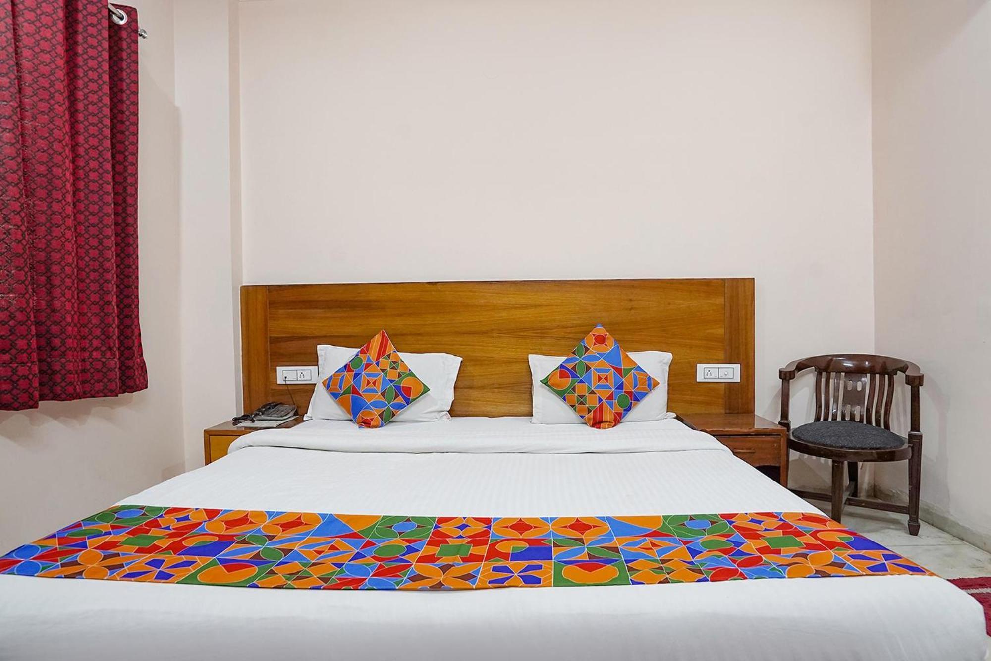 Fabhotel De Gold New Delhi Extérieur photo