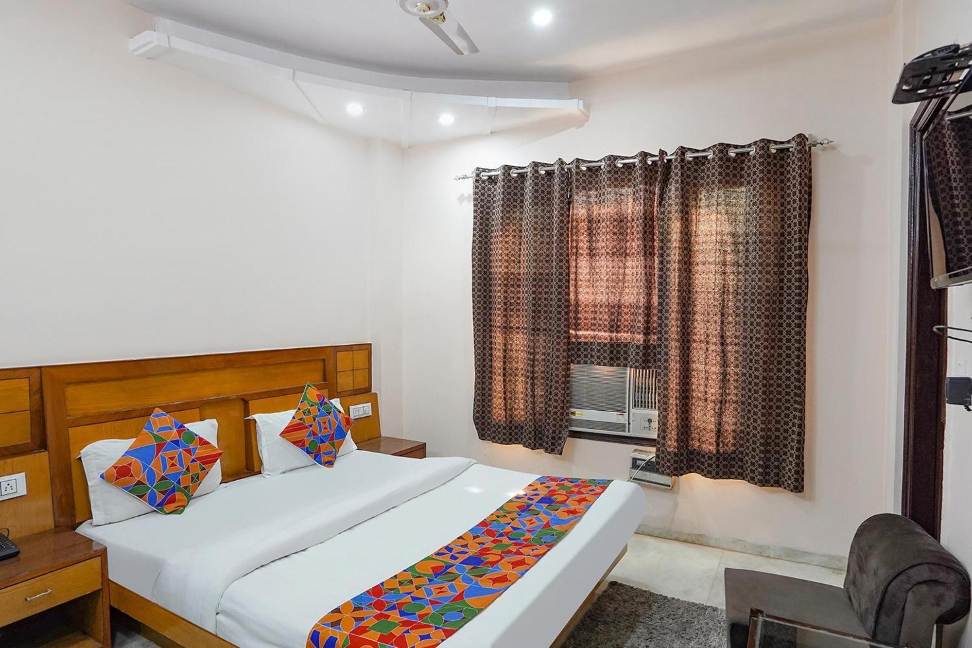 Fabhotel De Gold New Delhi Extérieur photo